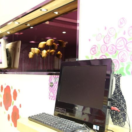 V8 Hotel Xicun Subway Branch Kuangcsou Kültér fotó