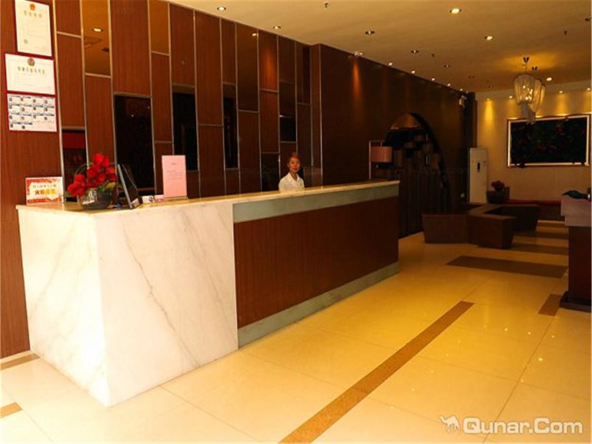 V8 Hotel Xicun Subway Branch Kuangcsou Kültér fotó